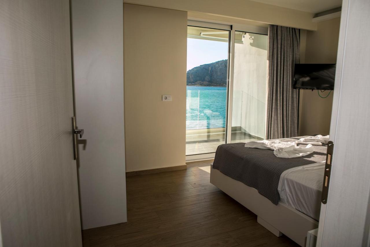 Hotel Alexander ไมติกาส ภายนอก รูปภาพ